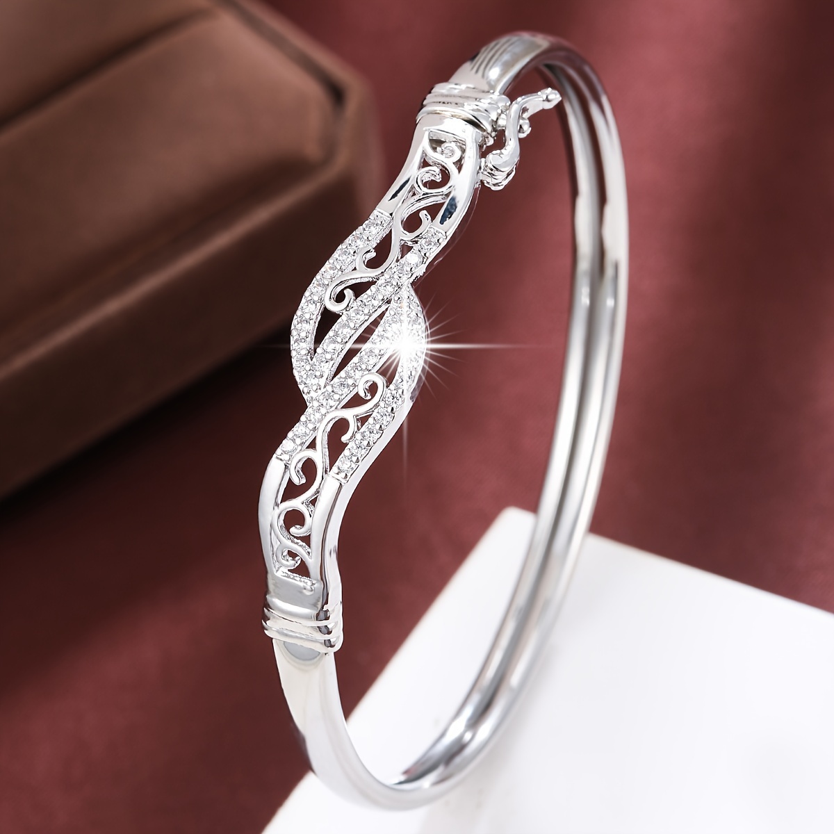 1pc vintage style 18k gold plated copper bangle bracelet inlaid shiny zircon bangle details 2